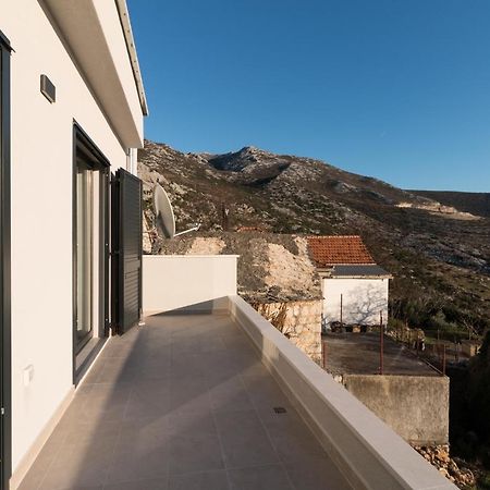 Villa O'Zrna Klis Exterior photo