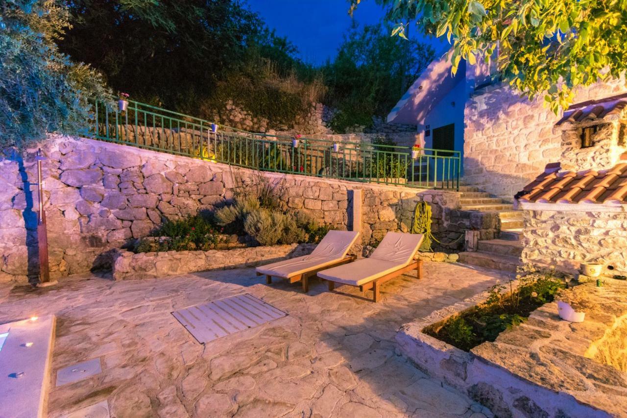 Villa O'Zrna Klis Exterior photo