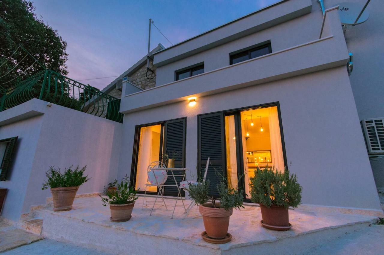 Villa O'Zrna Klis Exterior photo