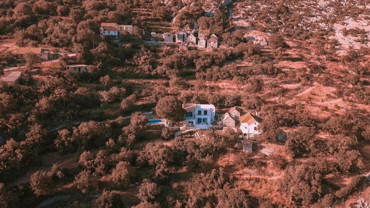 Villa O'Zrna Klis Exterior photo